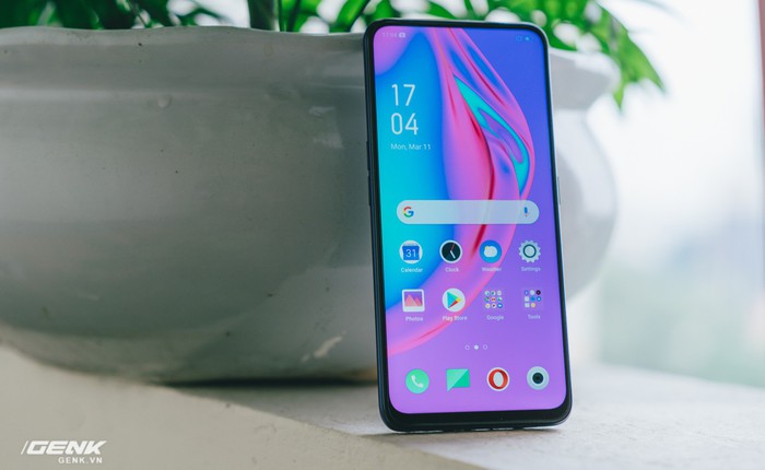 Đập hộp OPPO F11 Pro - Camera trước dạng trượt, camera sau độ phân giải 48MP, phối màu vỏ lạ mắt