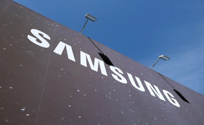 Huawei chia tay LG, BOE, chuyển sang dùng màn hình Samsung cho P30 Pro