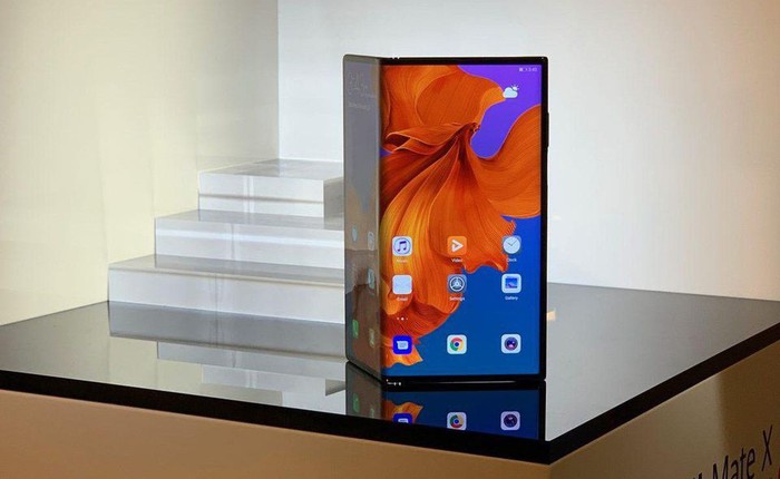 Samsung và Huawei đặt cược vào việc smartphone màn hình gập giúp hồi sinh doanh số smartphone