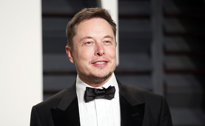 Elon Musk: Mua ô tô mà không phải xe Tesla chả khác gì mua ngựa để đi cả!