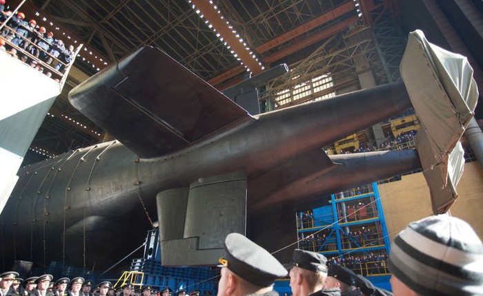 Nga hạ thuỷ tàu ngầm lớn nhất thế giới mang theo siêu ngư lôi Poseidon
