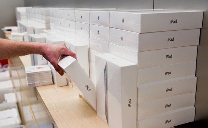 Kế toán dùng 7 triệu USD tiền công ty để mua iPhone, iPad bán kiếm lời