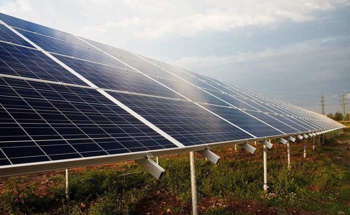 Florida tiến hành đóng cửa các nhà máy khí đốt tự nhiên, xây dựng pin năng lượng mặt trời khổng lồ