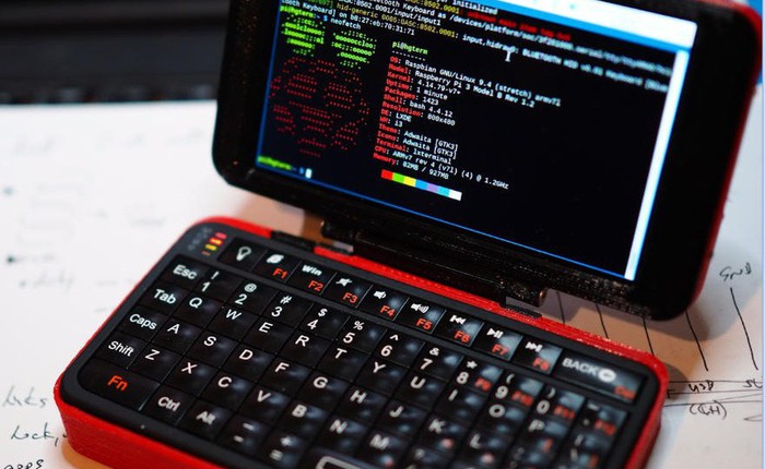 Chiếc laptop tí hon tuyệt đẹp này được làm từ Raspberry Pi và thân vỏ in 3D