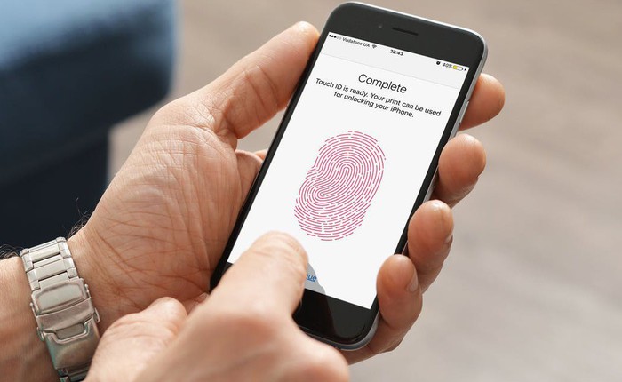 Apple từng tuyên bố không có ý định mang Touch ID lên iPhone X, nhưng sự thật không phải như thế