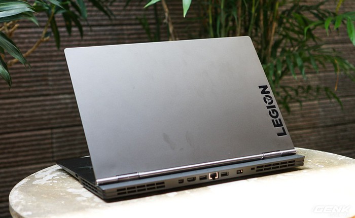 Ảnh thực tế gaming laptop Lenovo Y540 và Y740 tại Việt Nam, giá từ 23 triệu đồng