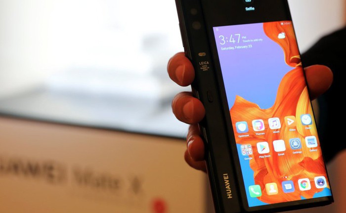 Huawei nói chính vì Galaxy Fold gặp lỗi nên hãng này mới thận trọng chưa dám tung ra Mate X sớm