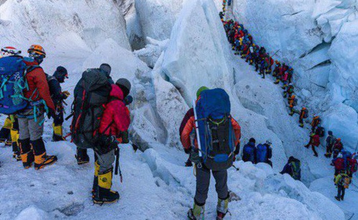 10 sự thực nhiều người chưa biết về hành trình chinh phục Everest: Siêu tốn kém, chuẩn bị không kỹ thì chỉ bỏ mạng