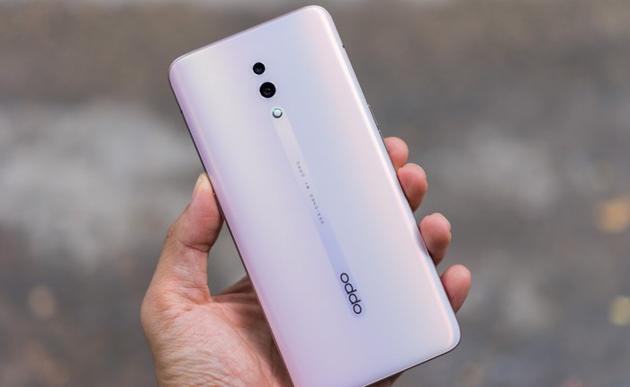 Trên tay "cá mập màu hường" Oppo Reno hướng tới người dùng nữ, giá không đổi 12,99 triệu đồng