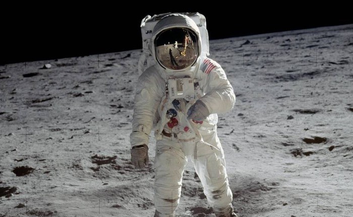 Người đàn ông 'mua nhầm' những thước phim đầu tiên được quay trên Mặt trăng với giá 218 USD sắp trở nên giàu sụ