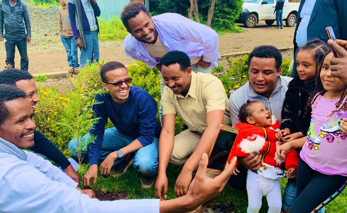 Kỷ lục đáng nể của Lục địa Đen: Trong 12 giờ, Ethiopia trồng được 350 triệu cây xanh