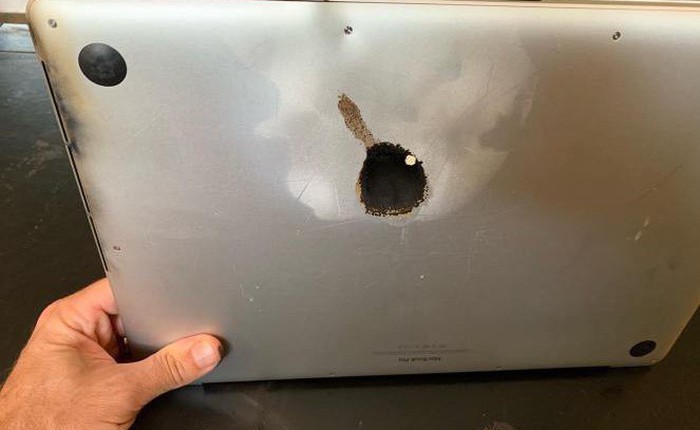 Chiếc MacBook Pro đầu tiên gặp sự cố cháy nổ, sau khi Apple thực hiện chương trình thu hồi