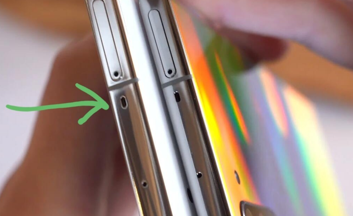 Đã có lời giải đáp về 'chiếc lỗ bí ẩn' trên đỉnh Samsung Galaxy Note10