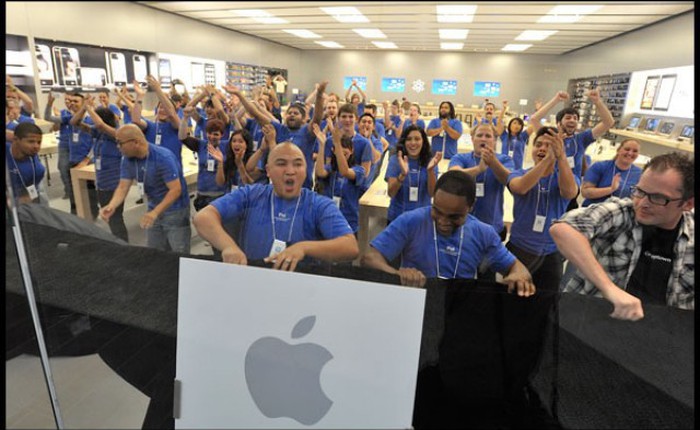 Apple Store là gì mà nhân viên trung thành đến vậy, có người gắn bó tới 5 năm, 10 năm