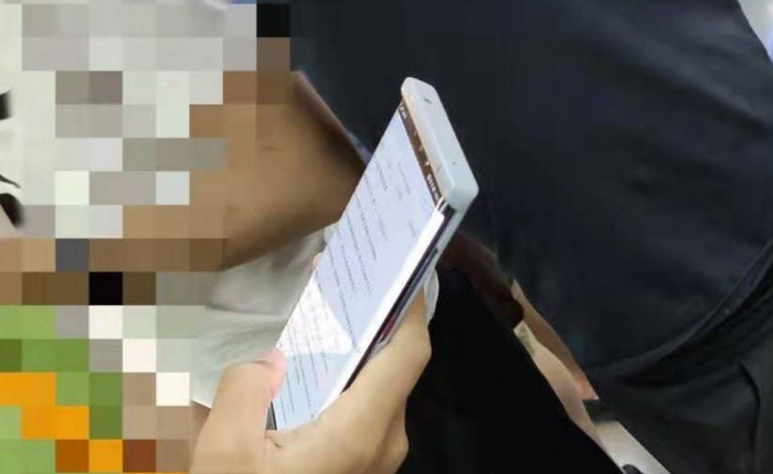 Huawei Mate 30 sẽ sử dụng tấm nền AMOLED của Samsung thay vì LG hay Boe