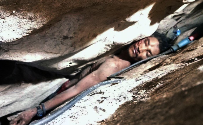 Campuchia: Giải cứu thành công người đàn ông mắc kẹt ở khe núi suốt 3 ngày