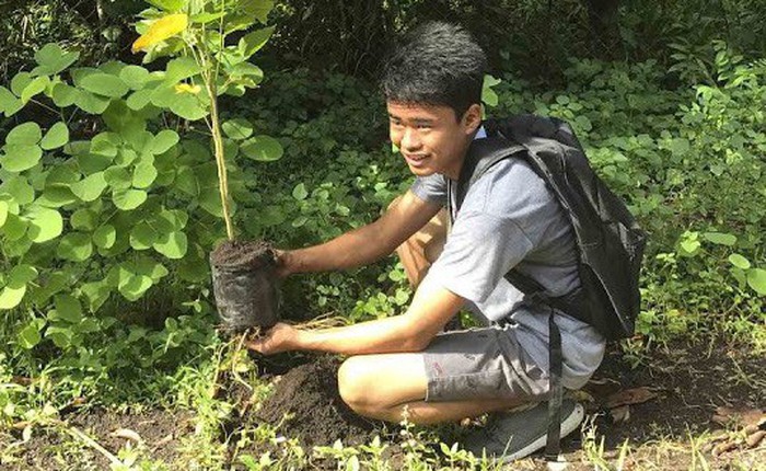 Học hành chăm chỉ thôi là chưa đủ, sinh viên Philippines còn phải trồng ít nhất 10 cây xanh mới được tốt nghiệp