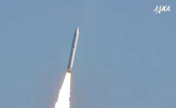 TRỰC TIẾP: Tên lửa Nhật đưa vệ tinh của Việt Nam vào không gian