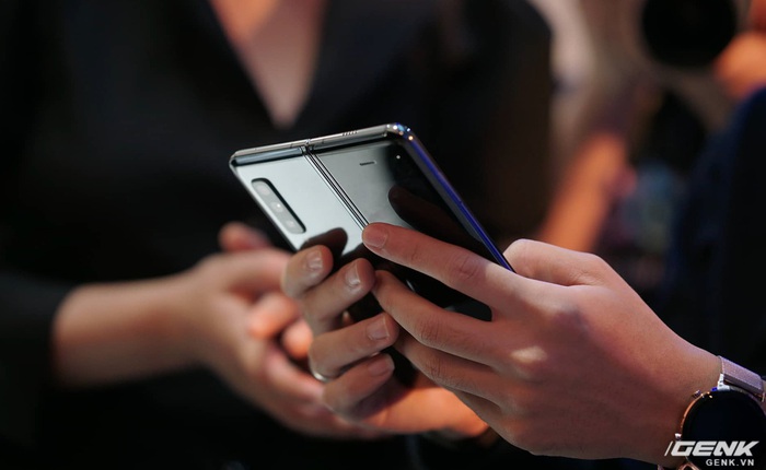 Galaxy Fold: Chiếc smartphone dành cho các sếp