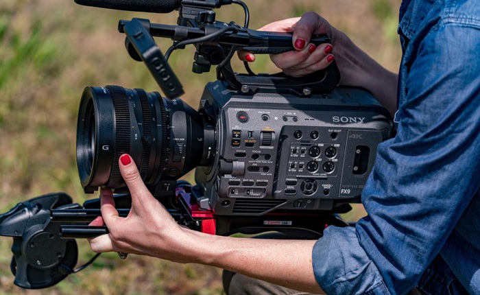 Làm phim dễ dàng với máy quay Sony PXW-FX9 đạt chuẩn “cận máy quay điện ảnh”
