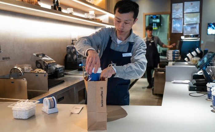 Giới startup đón 'cú sốc' mới: Chuỗi cà phê ‘nổ’ sắp vượt Starbucks lừa nhà đầu tư, ngụy tạo tới 40% doanh thu năm 2019