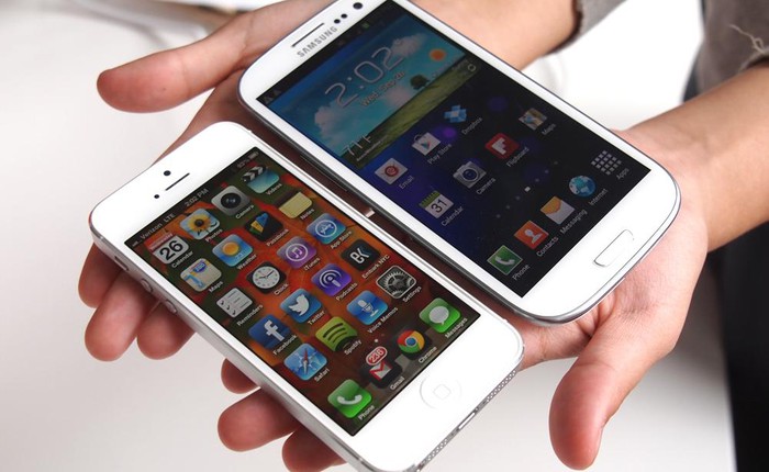 Bạn sẽ chọn Galaxy S4 hay iPhone 5?