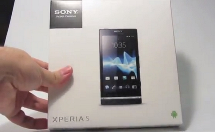 Mở hộp Xperia S chụp ảnh 12 "chấm" của Sony
