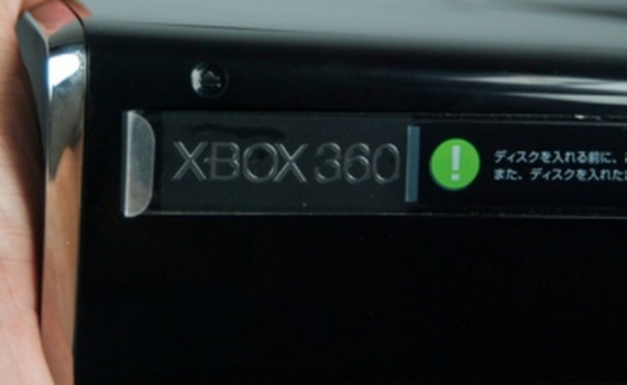 Trên tay Xbox 360 phiên bản 2010 tại Việt Nam