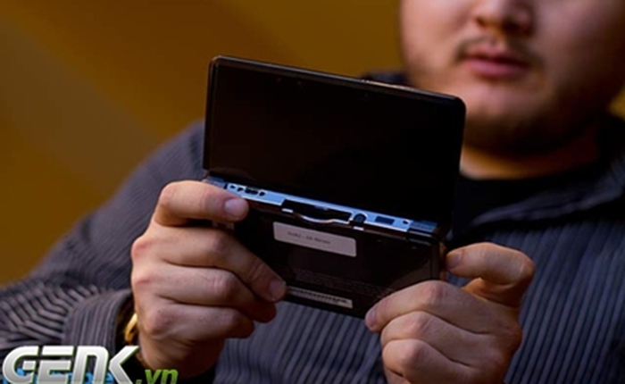 Sờ tận tay máy chơi game Nintendo 3DS