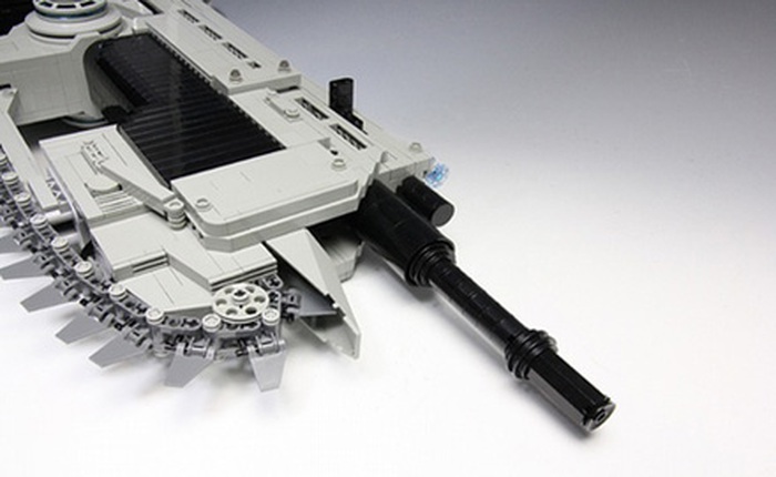 Mô hình “hàng khủng” của Gear of War làm từ LEGO