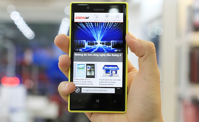 Mở hộp Nokia Lumia 720 chính hãng tại Việt Nam