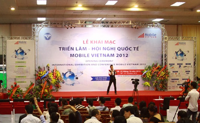 Toàn cảnh triển lãm Mobile Vietnam 2012