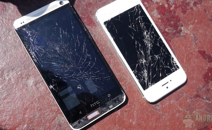 HTC One vs iPhone 5: Smartphone nào bền hơn?