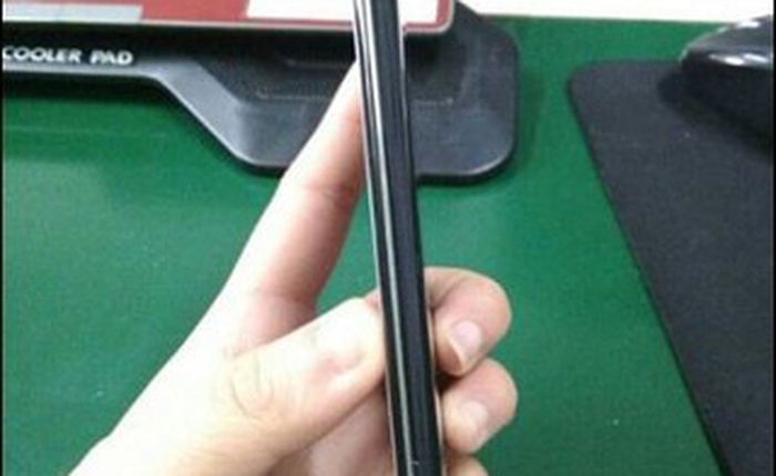 Oppo R809T: Smartphone lõi tứ mỏng nhất thế giới dày 6,13 mm, ra mắt cuối tháng 4