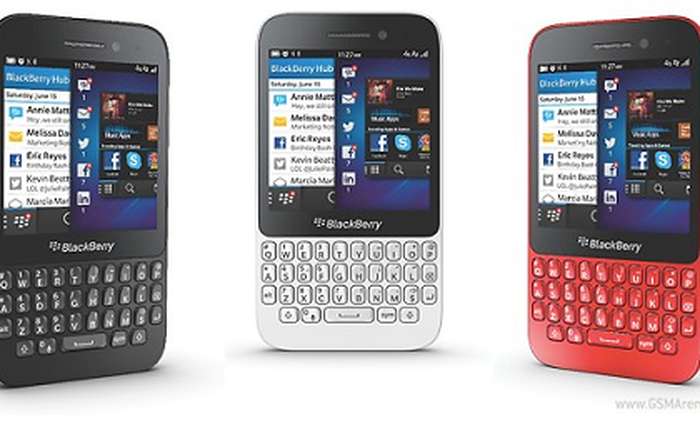 Trải nghiệm các phiên bản màu sắc của BlackBerry Q5