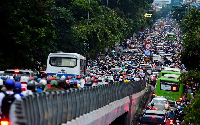 Ám ảnh kẹt xe trong dịp nghỉ lễ và đây là 4 mẹo phòng tránh hiệu quả