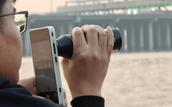 OPPO Find X9 Ultra lộ diện cùng ống kính rời mới, tham vọng zoom quang xa chưa từng thấy trên smartphone