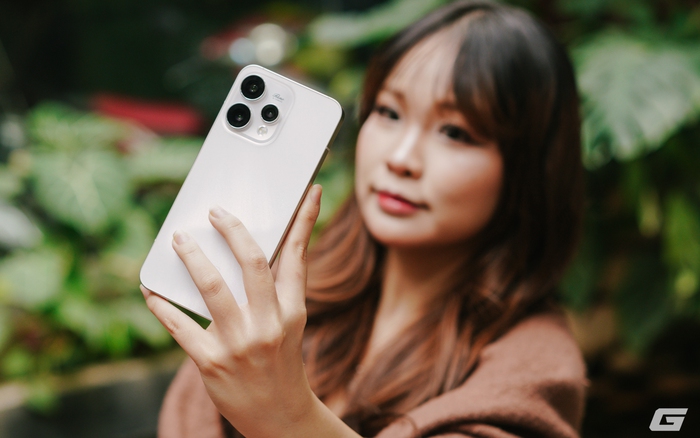 Chiều chủ nhật đi cà phê "check cam" Reno15 Series: Góc chụp đa năng, selfie siêu rộng, nhiều tính năng AI để "vọc"