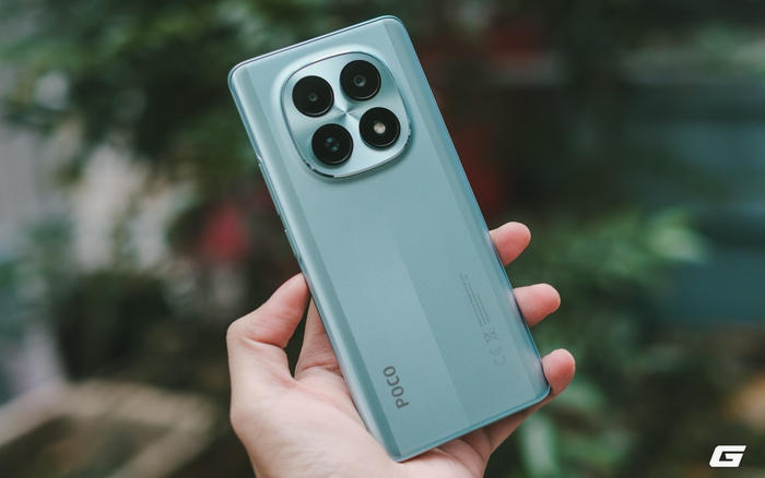 Xiaomi lại có điện thoại 5G mới: Thiết kế quen thuộc, dùng hẳn chip Snapdragon, giá sale chỉ hơn 5 triệu