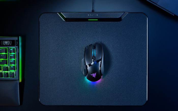 Razer ra mắt chuột chơi game Basilisk V4 Pro với cảm biến 50K và polling rate 8.000Hz