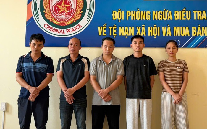 Công an điều tra các giao dịch chuyển khoản ngân hàng liên quan đến đường dây rửa tiền và đánh bạc