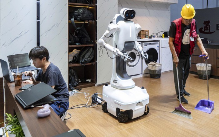 Sửa điện nước miễn phí hôm nay, “dạy” AI học nghề để thay con người ngày mai