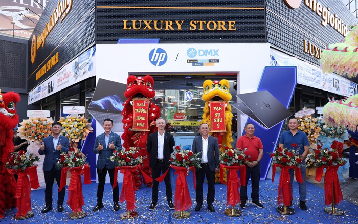 Muốn bán AI PC, HP chọn cách để khách tự cầm, tự thử: HP Flagship Store thứ hai ra mắt tại thành phố Hồ Chí Minh