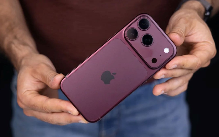 Vừa ra mắt, iPhone 18 Pro đã bị công ty bảo mật do người Việt sáng lập jailbreak vĩnh viễn, khởi động lại vẫn còn nguyên
