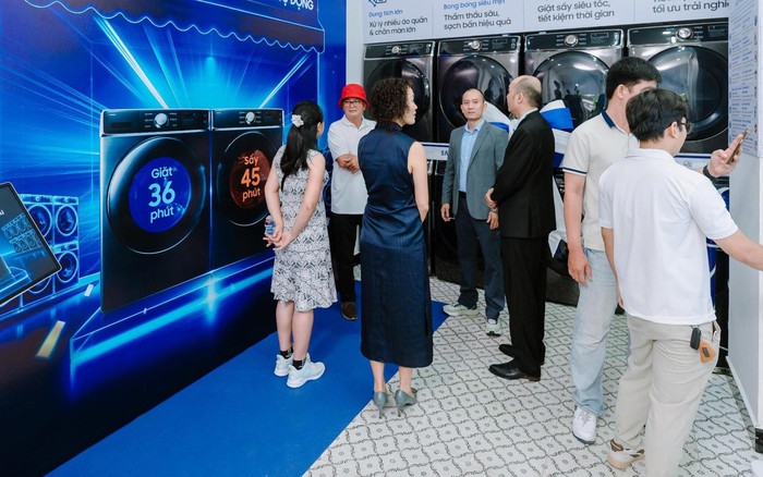Samsung bắt tay đối tác mở chuỗi cửa hàng giặt sấy tự động 24/7, TiTi Laundry là mô hình đầu tiên
