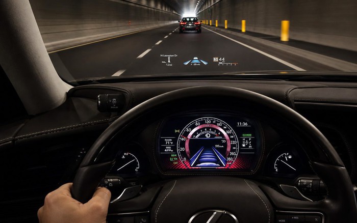Lexus bị tố nhận diện sai mắt người lái, tài xế Mỹ gốc Á tính chuyện kiện hãng
