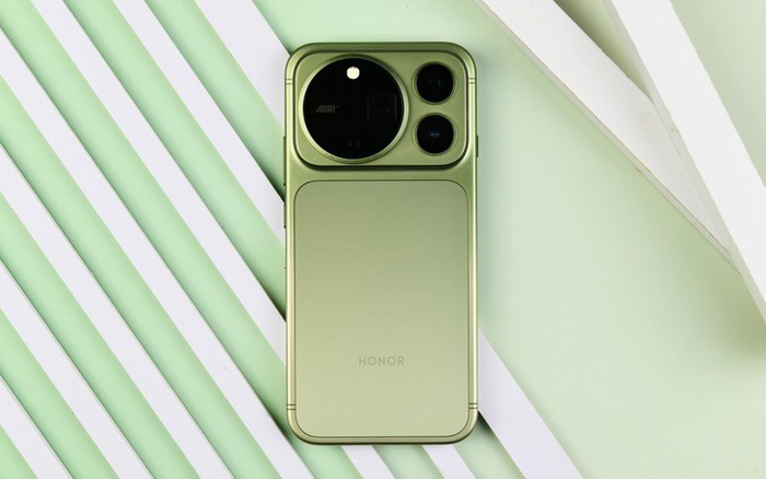 HONOR Magic9 series ra mắt: Camera kép 200 MP hợp tác ARRI, chip Snapdragon 8 Elite Extreme Gen 6, pin tới 11.000mAh, giá từ 17,5 triệu đồng