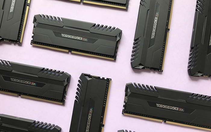 Giá RAM tăng mất kiểm soát khiến doanh số bo mạch chủ tụt dốc không phanh - Ảnh 1.
