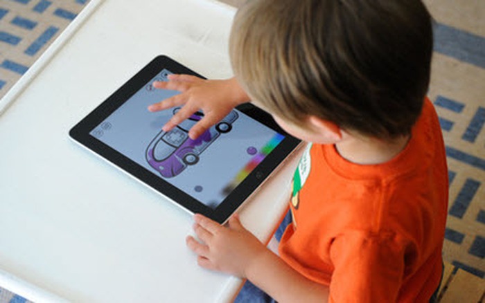 Vẽ tranh miễn phí trên iOS cho bé là một cách tuyệt vời để trẻ có thể thể hiện khả năng sáng tạo của mình. Các ứng dụng vẽ miễn phí trên iOS cung cấp đầy đủ các công cụ và tính năng cho bé vẽ và tô màu những hình ảnh yêu thích một cách dễ dàng. Xem hình ảnh liên quan để cảm nhận những tác phẩm vẽ miễn phí này!